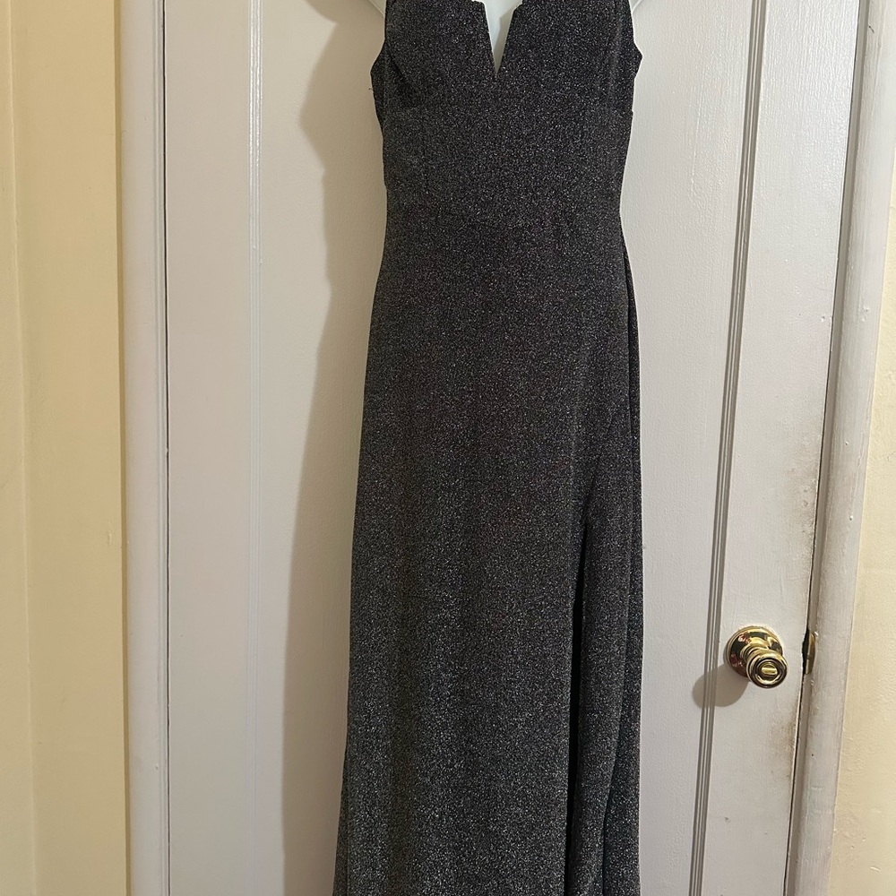Fashion Nova Black Sleeveless Plunge Gown
